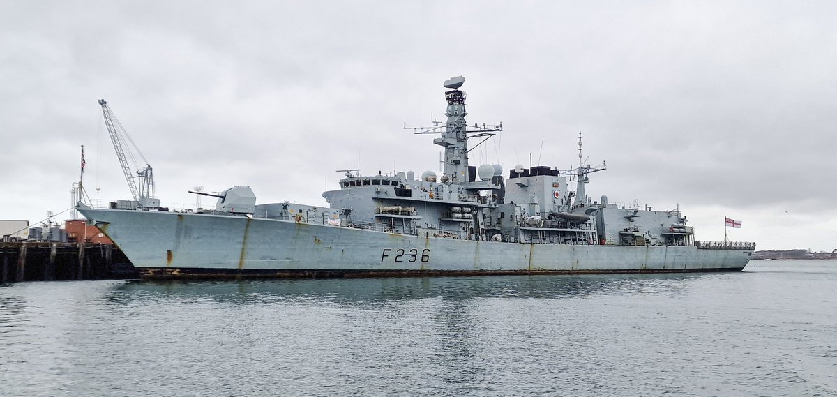 AWenham1's tweet photo. HMS Montrose seen this gloomy morning alongside Fountain lake @HMSMontrose @RoyalNavy @HMNBPortsmouth @NavyLookout @ThingsNavy @WarshipCam @WarshipsIFR @warshipworld #HMSMontrose #Type23frigate https://t.co/vI6v3ZpU3B