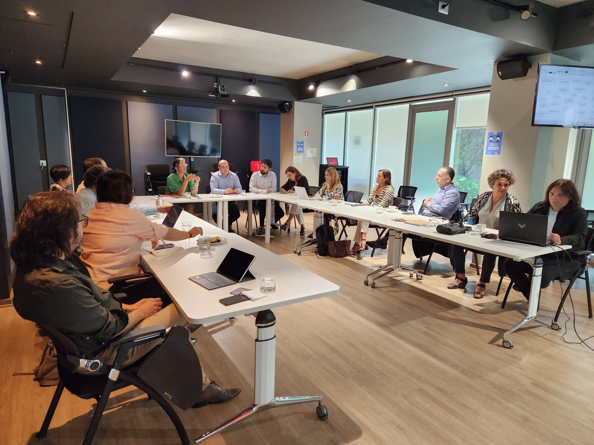 HotelerosChile's tweet image. 📌 Hoy estamos participando junto a @subturismo, @sernatur, gremios y actores de la industria, en la elaboración de la Estrategia Nacional de #Turismodescentralizado, en un trabajo transversal en pro del desarrollo del turismo 🇨🇱.