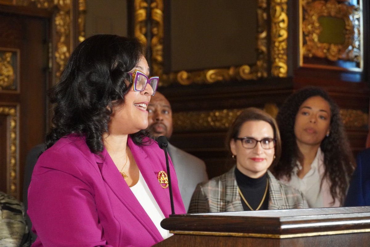 Today, I announced Dr. Stephanie Burrage as Minnesota’s first Chief Equity Officer.   Dr. Burrage will use her expertise to advance equity and opportunity in communities across the state as we continue our work to make Minnesota the best state in the country to grow up in.