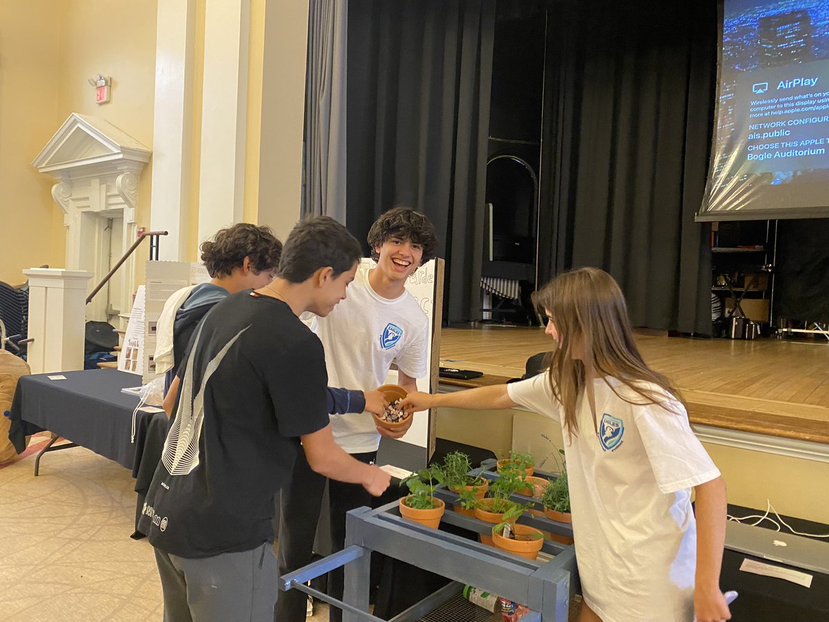 AISLearns tweet media