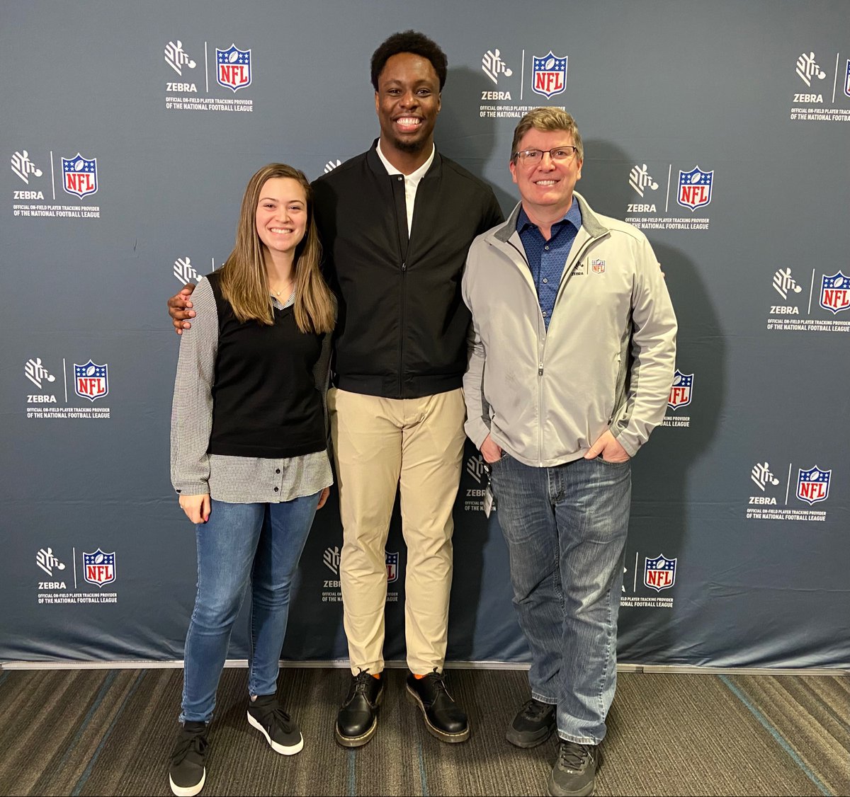 ZebraSports's tweet photo. .@ZebraTechnology was pleased to host @bengals player @jgunter94 as part of a week-long @NFLPA Career Experience. We shared an inside look at our innovative products and solutions while Jeff was able to shadow and network, learning what #LifeAtZebra is really like! https://t.co/0lpDyX6pQN