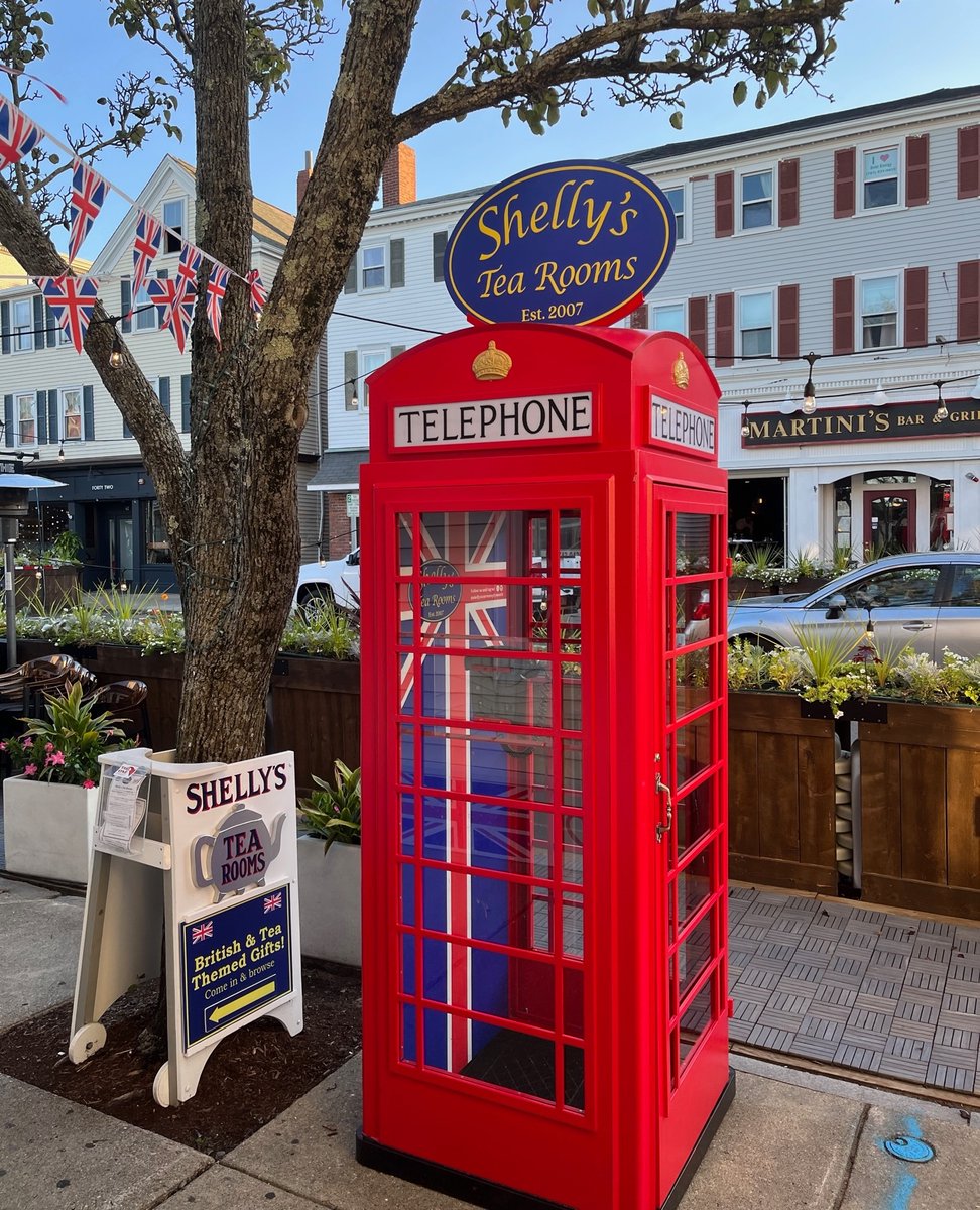 VisitMA's tweet photo. Happy National #MomAndPopBusinessOwnersDay, Massachusetts 💙 Share your favorite local shops in the comments! 

📸 IG:
🫖 Shelly's Tea Rooms, Plymouth, MA: shellystearoomsplymouth
🌊 Woodman's of Essex, Essex, MA: woodmans_of_essex
🍴 Frigo Foods, Springfield, MA: frigofoods https://t.co/QA4gxQNewL