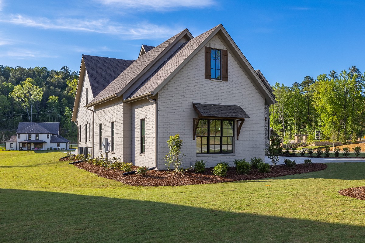 jwrightbuilding's tweet photo. Looking to build a custom home that fits your unique needs and style? 😍🙌

We can help make it happen! We specialize in building homes on our clients' own land, and we'll work with you to create a home that you'll love. 

Contact us today to learn more: https://t.co/txKqsnvLHl https://t.co/lKBfiR87RQ