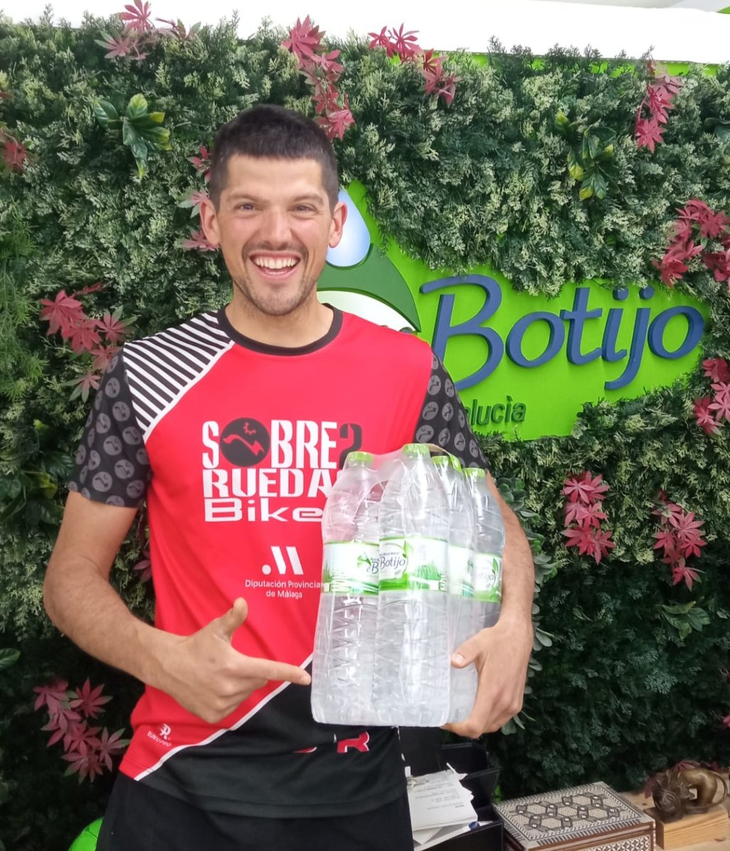 🏃‍♀️ ¡Ya han pasado por nuestra sede de El Botijo de Andalucía los ganadores locales del Desafío Sur'23 para recoger su premio "Peso en agua"💧 

¡Enhorabuena, Noemí y Manuel! 💚

#deportelocal #desafiosur #antequera #hidratacion #trail

<a href="/Sobre2_Ruedas/">Sobre 2 Ruedas Bikes</a> <a href="/AnguitaNoemi/">Noemí Anguita Rueda</a>
<a href="/sendero_sur/">Sendero Sur Aventura</a>