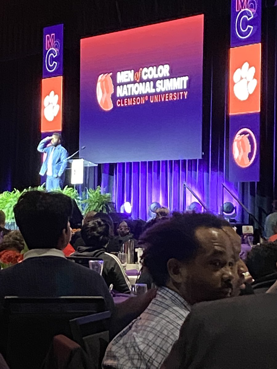 coach_jdurrah's tweet photo. Was happy to join @bigI_ray and some of our Easley High Students to experience this year’s #ClemsonMOC Summit @Easley_High @ClemsonUniv https://t.co/SYXIuY7vdw