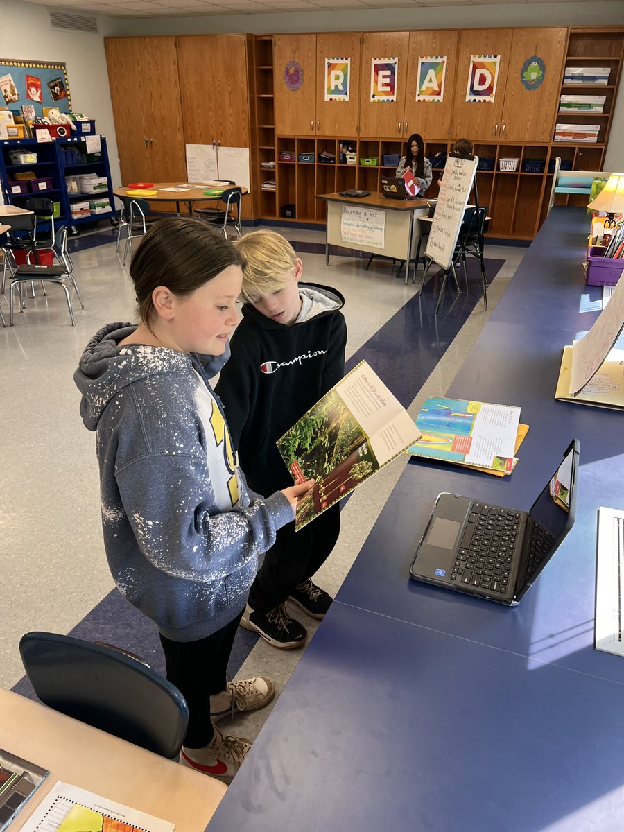 Fifth grade readers are having book discussions with one another while making a Flipgrid!