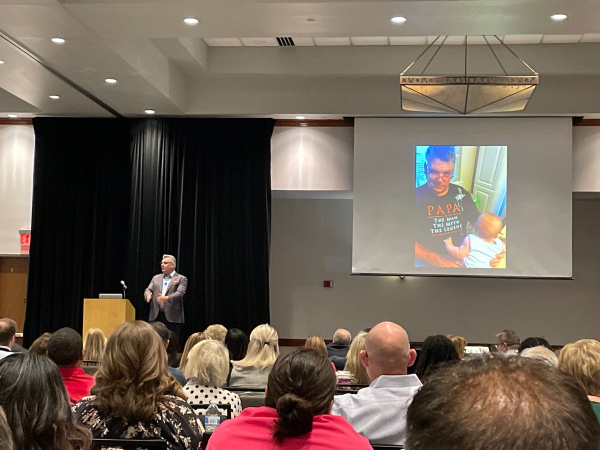 D_Nores's tweet image. #tacte2023 building #culture: “I can do this if you have my back” @Hoffman_Mike #funteaching #influencer