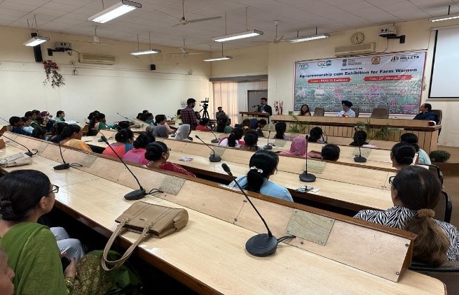ManageHyd's tweet photo. #MANAGE & MA&FW GoI held #Awareness on #Agripreneurship #Exhibition for #FarmWomen 28/3/23 #PAMETI #Ludhiana 350 farm women & agripreneur from 23 #Punjab District attended 20 women showcased products @AgriGoI @MediaCellMANAGE @chandraagri @SecyAgriGoI @Sampraveen0406 @likhi_dr https://t.co/gvQMDKsMJF