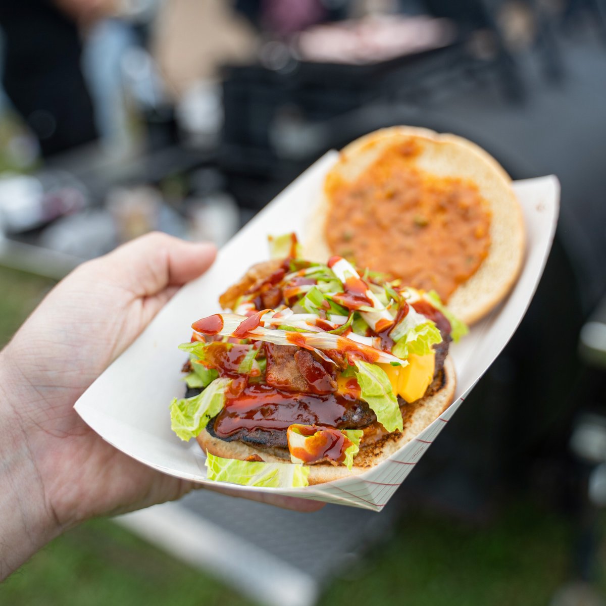 UHBauerCollege's tweet photo. Things are getting spicy at #UHBauer #Wolffest! Stop by Butler Plaza until 9 p.m. today, and tomorrow from 9 a.m. to 5 p.m. Don't miss out on the biggest student-run entrepreneurial food festival on campus, all to raise money for scholarships! @WolffCenter https://t.co/LaFQSYT5X5