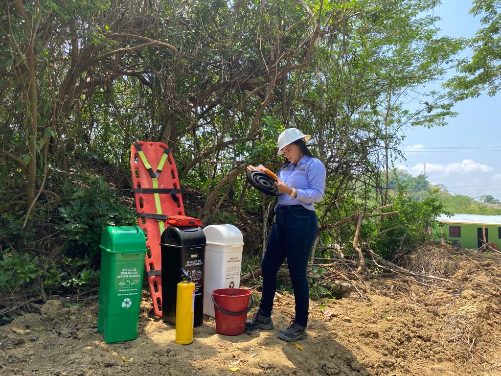 annyelop's tweet photo. Amando mi profesión ❤👷‍♀️ IAS 7🍃 https://t.co/YbM7Nt9Gsm