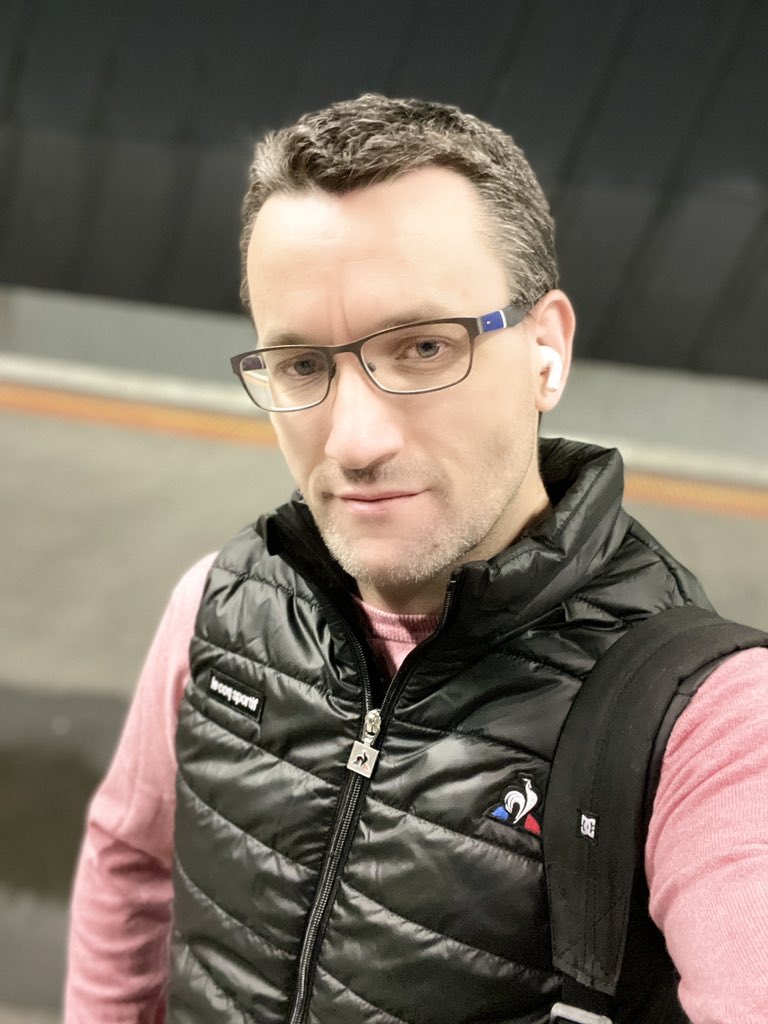 djmelbau's tweet photo. Far too early to be doing this - but hey one does what they gotta do I guess … #longcommutehasbegun #officelife #gaymelbourne #gayprofessional #wakemeupwhenivearrived https://t.co/tVZ8qLkohg