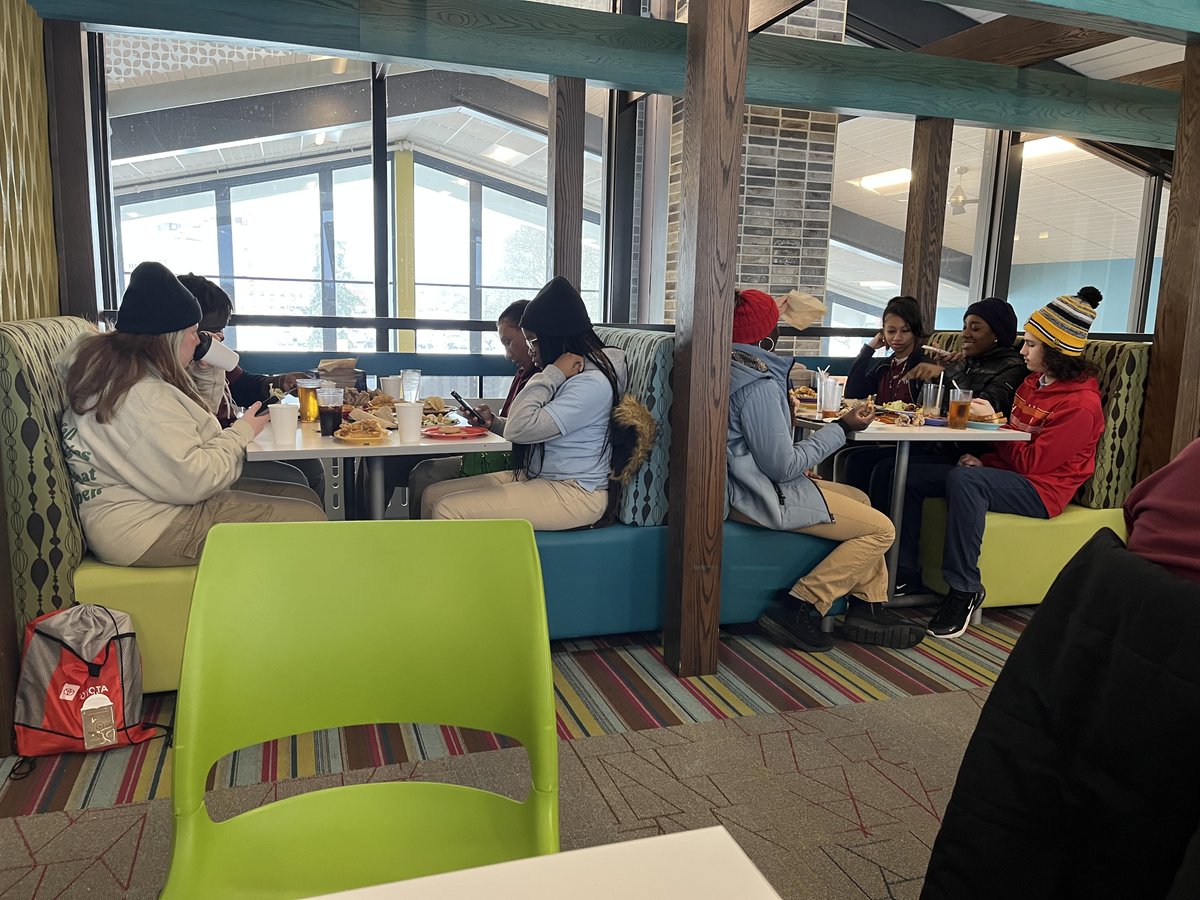 SyracuseAcademy's tweet image. Wed, March 1st, 2023: College visits are an important part of education at #SANY. #UASAtoms visited @uticauniversity &amp;amp; @SUNYPolyInst, where they toured campus &amp;amp; experienced the tech and makerspaces at #Sunypoly. 

@CharterEmpire @nycharterassoc