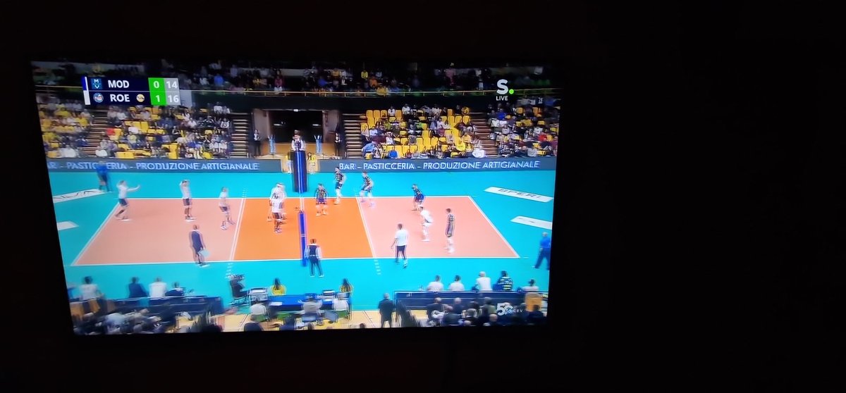 PeterArdesch's tweet photo. Nu de finale van de heren #CEVCupM, #modroe op #sporza 
Topniveau volleybal voorzien van uitstekend en vakkundig commentaar. https://t.co/laBC89S1YL