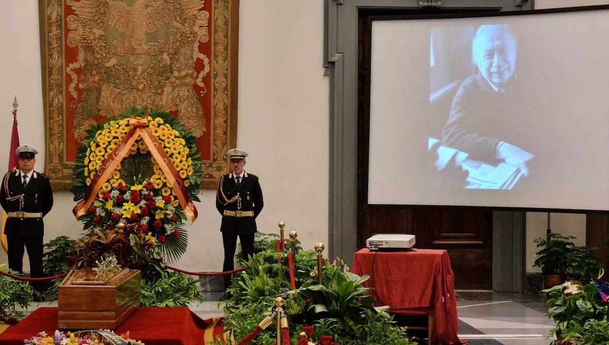 MirtaGranda's tweet photo. Caro @MinaGianni, ti saluto a nome di @EmbaCubaItalia e il popolo di #Cuba che ti ricorderà e ammirerà sempre. Il tuo esempio di vita, il tuo attaccamento alla verità e la tua difesa delle cause più giuste e nobili ti immortalano per sempre. Grazie di cuore. https://t.co/6XHTQPW5Ku