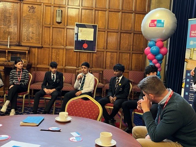 CarltonBolling's tweet photo. We are so proud of the 4 Yr10 boys who spoke so brilliantly to a group of businesses about their experiences visiting local businesses to gain invaluable knowledge @SkillsHouseBfd Thank you to all the businesses that allowed our students to visit #ambition #CarltonEdge💎 https://t.co/rHdXJgOnfK
