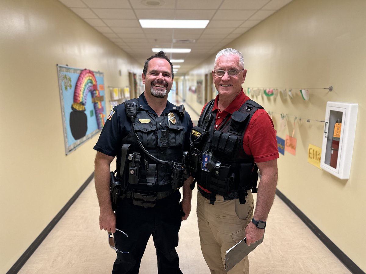 Cornerstonecubs's tweet photo. Thank you Captain Sulfridge with the Morristown Police Department for stopping by to check in on us. We always appreciate his visits! We also want to extend our appreciation to Officer Gary. We are thankful to have him on campus every day! https://t.co/BNABqsk7Tt