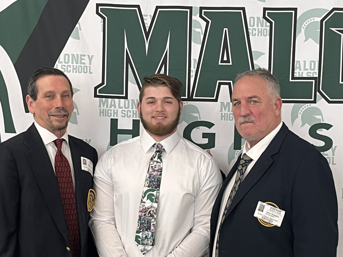 MaloneySpartans's tweet photo. Congratulations to Sean Finn who was awarded today with an academic scholarship from The Doc Boisoneau Northern Connecticut Chapter of the National Football Foundation &amp; College Hall of Fame. Sean will be recognized at the Aqua Turf on May 21st.
@nffnorthct @sportsRJ https://t.co/efOOHMJSpl