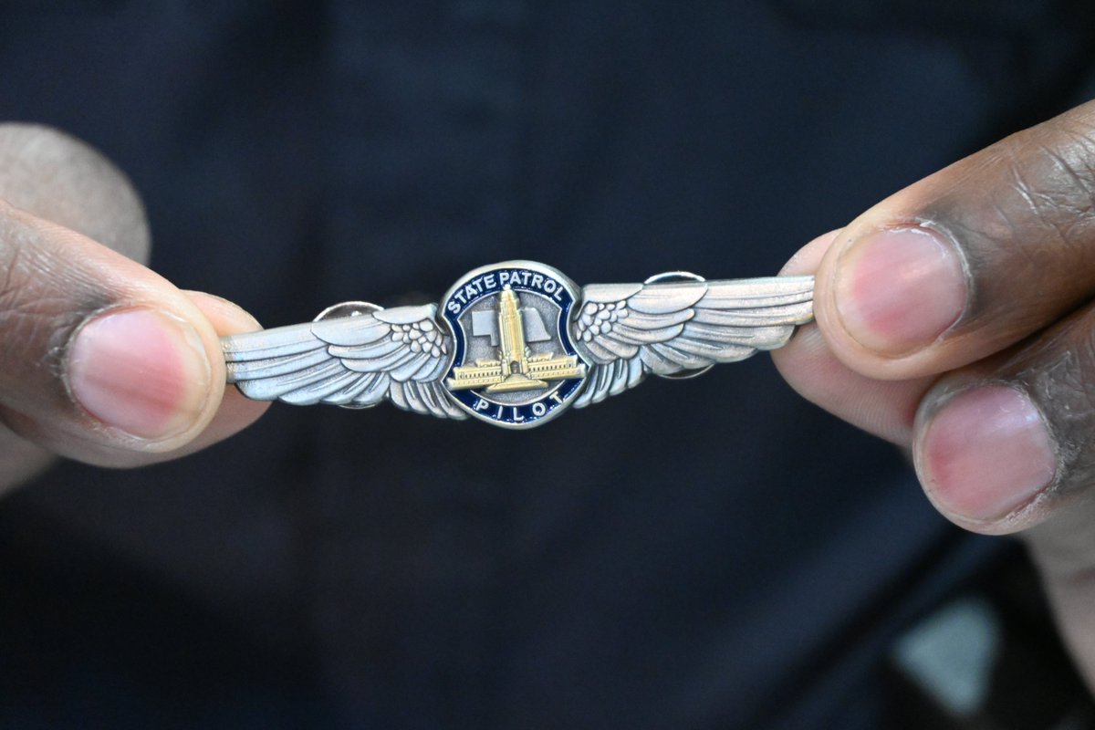 A special moment this morning as Trooper Chris Moore was presented his wings as the newest pilot in the NSP Aviation Support Division! Trooper Moore also serves as a Captain and pilot in the @NENationalGuard. Way to go, #385! #Leadership #Aviation #PatrolTheGoodLife