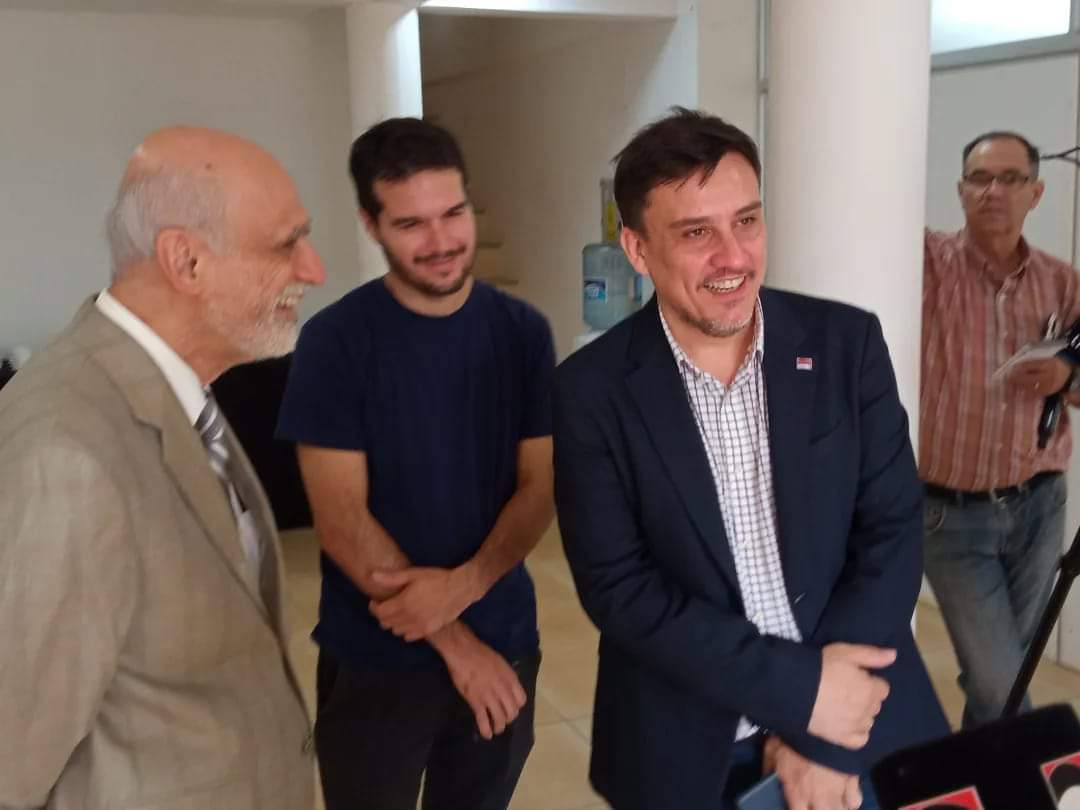 CCMisiones's tweet photo. Presentes en la inauguración de la planta de #MACOMA en @PIIPmisiones junto a Hashem Akbari, Premio Nobel de la Paz como autor colaborador del @IPCC_CH.

Luego lo acompañamos en su disertación "Paso gigante hacia la mitigación del Calentamiento Global".

#AcciónClimáticaMisiones https://t.co/TSbEtjby1q