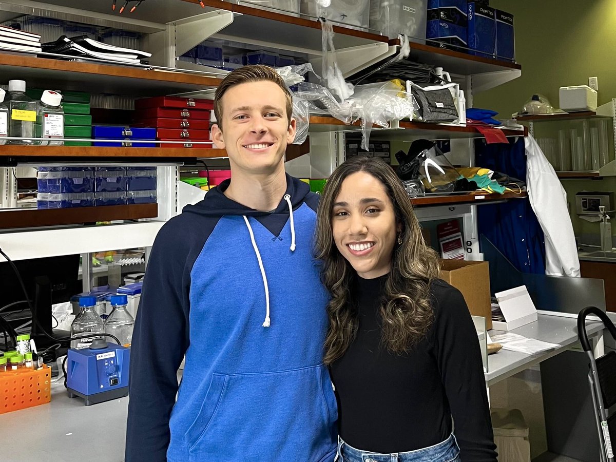 Bursting w excitement for @nicoleefv & Brandon Vogt - HUGE CONGRATS on your @NSF #GRFP awards!! 🎉🎉Scored TWO awards for the #AguadoLab! I can’t wait to celebrate with you and the whole lab when I return from Spain. - you are amazing!! 🤩🤩 @LatinXinBME @UCSDJacobs @ucsdbe