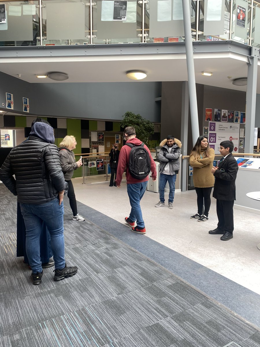 CarltonBolling's tweet photo. Next Gen Leaders spent the day raising awareness amongst young drivers at the University of Bradford today. Our Leaders ran an informative and engaging workshop which really has left a long lasting impact on many University students! #leadership #CarltonEdge💎 https://t.co/6zLc4alFmq