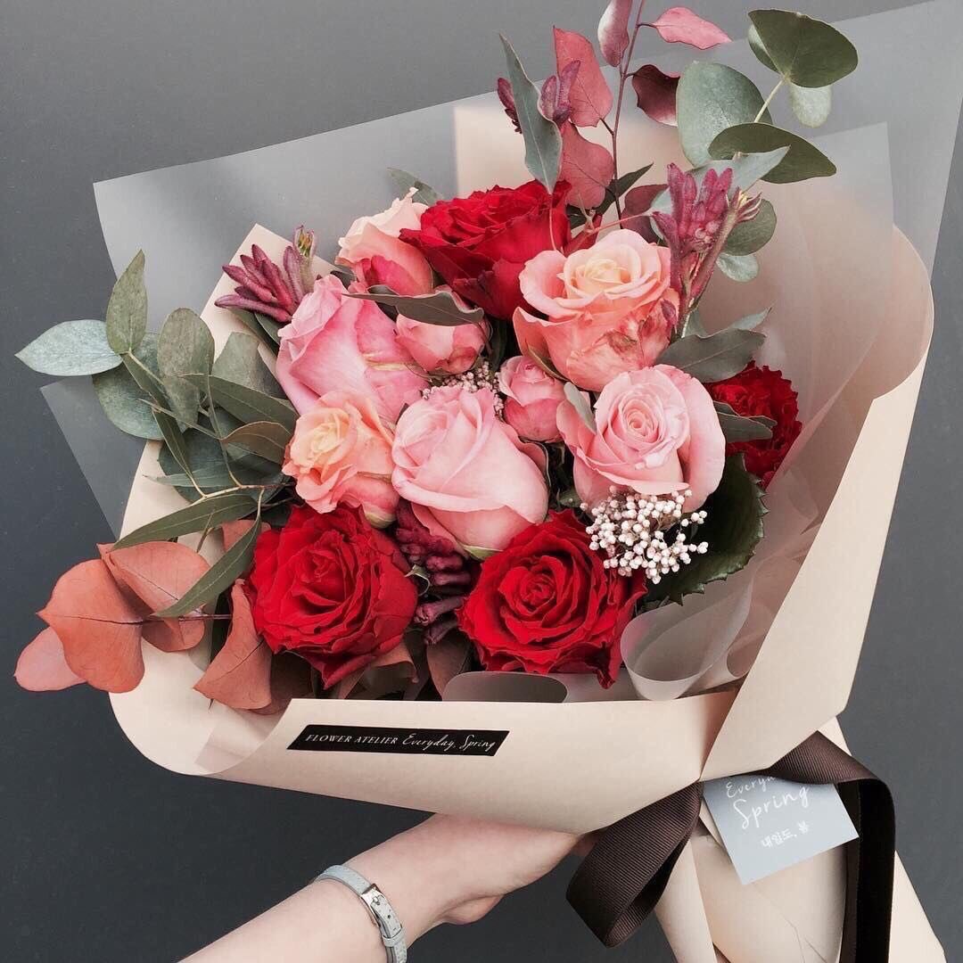 flower10_no's tweet photo. @Hajar_Hamdi_ 
من شخص ما 

Hi, Flower!
Here's a florist.
He wonders if you there or someone picked you? https://t.co/w73lYuZRBh