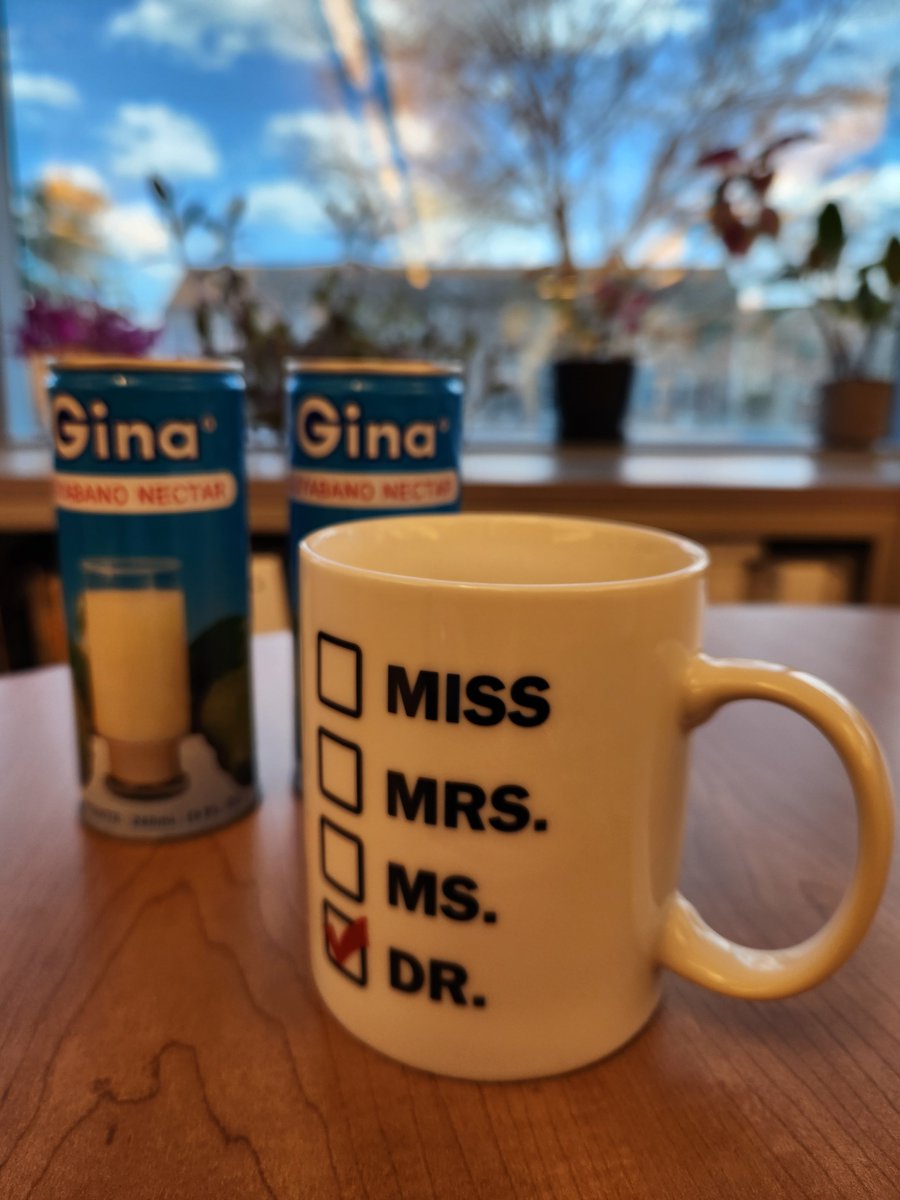 Thank you to my Office of English Learners team for your support and for celebrating my capstone defense with me! <a href="/SamKlein_ESOL/">Sam Klein</a> <a href="/kcostarAPS/">Kati Costar</a>