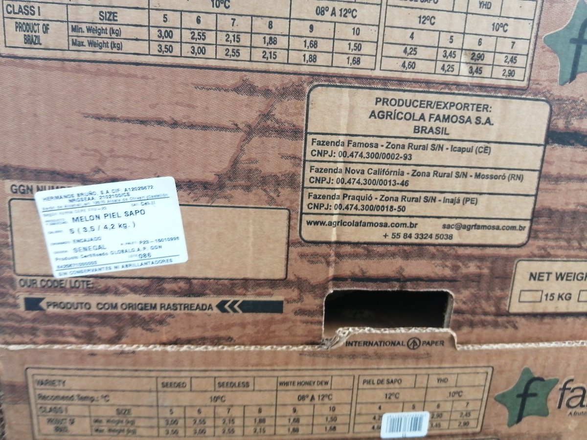 montsellig's tweet photo. Una exportadora de Brasil compra uns melons al Senegal, que ven a una distribuidora de Castelló, que els ven a un majorista de Mercabarna, que els ven a una botiga de Viladecans (1) https://t.co/Lx8Vwea5k2