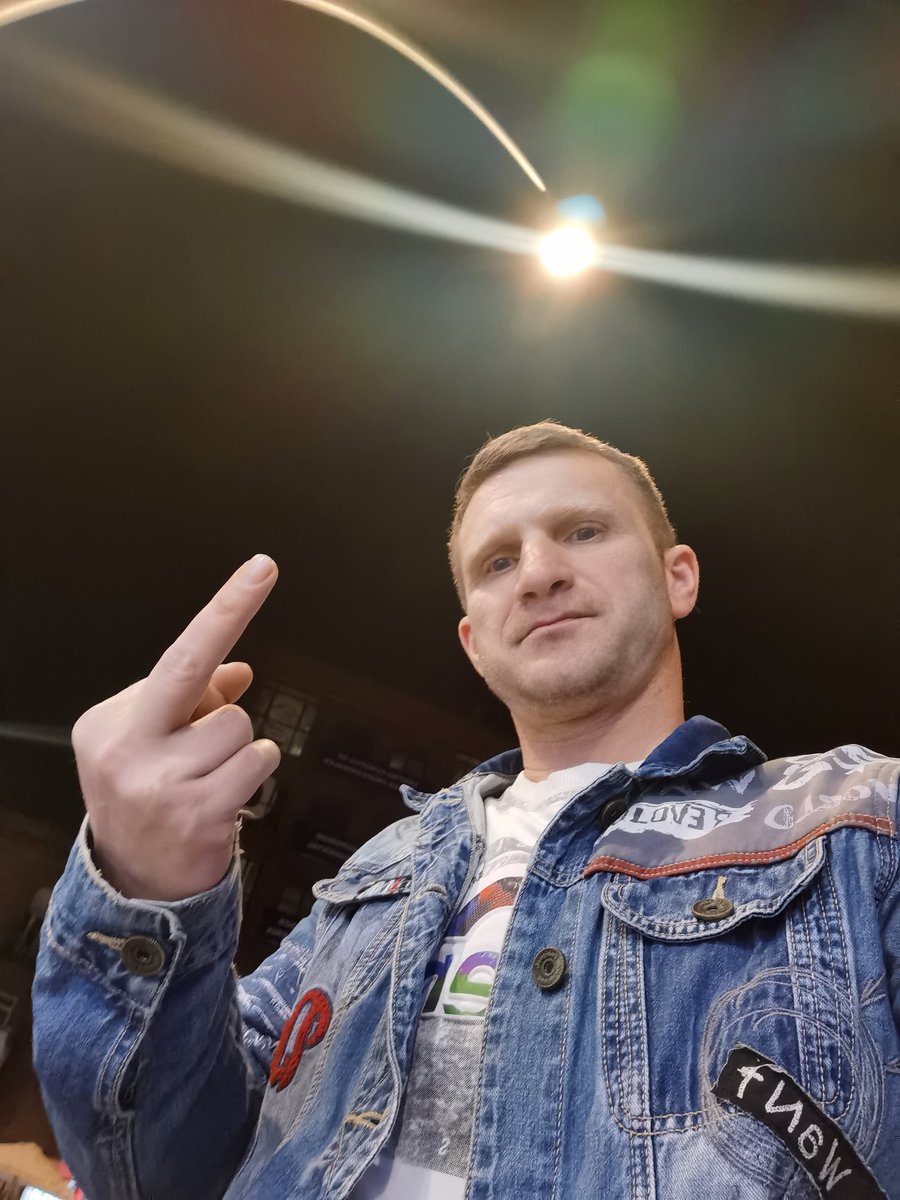 StrongMan tweet media