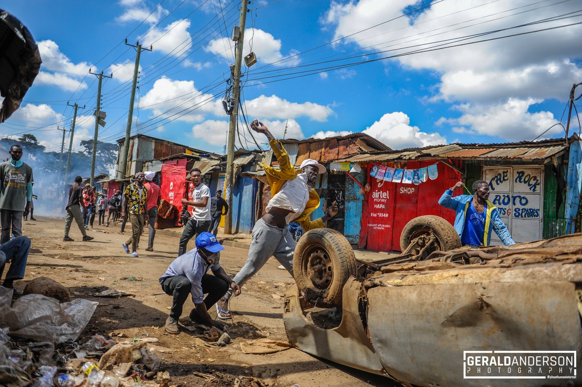 Anderson_Gerah's tweet photo. NAIROBI, KENYA - MARCH 27:

Demonstrators in Kibera Slums clash with security forces as they gather to protest against the high cost of living on a call from opposition coalition Azimio la Umoja in Nairobi, Kenya on March 27, 2023. (C) GERALD ANDERSON.

#ishoothumaninterest https://t.co/nc5tGqeP8E