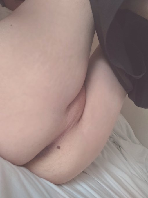 There's something so nice about that area between the dick and the butthole. Don't you think?

#Femboy