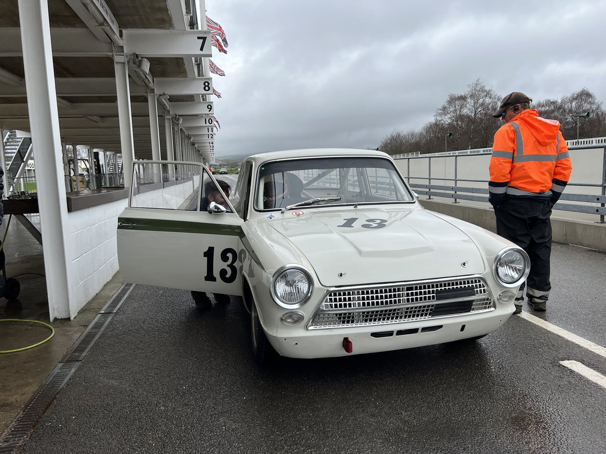 Julian Thomas tweet media