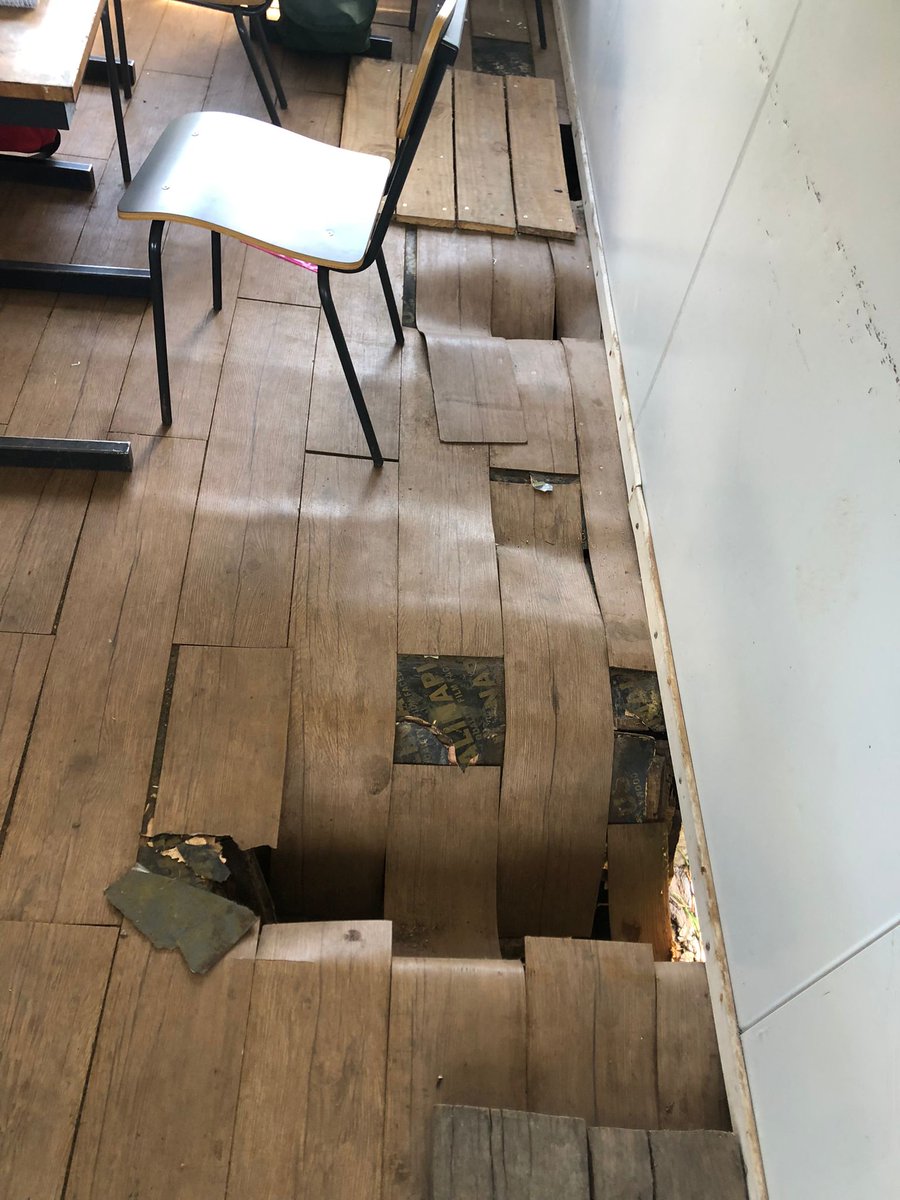 AlasAntunez's tweet photo. #afutu Denuncia👇
Escuela Agraria San Carlos,ya se realizó la Denuncia en el @MTSSuy .
Hace tiempo que se viene reclamando sin respuestas.
@RobertSilva1971 @pdasilve urge una solución.
@sebaibarra1983 @andresbenta1909
@cabezamartini @FenapesUruguay @Mazzoni1Julian
@adryadrybb https://t.co/DDvtT1aTue