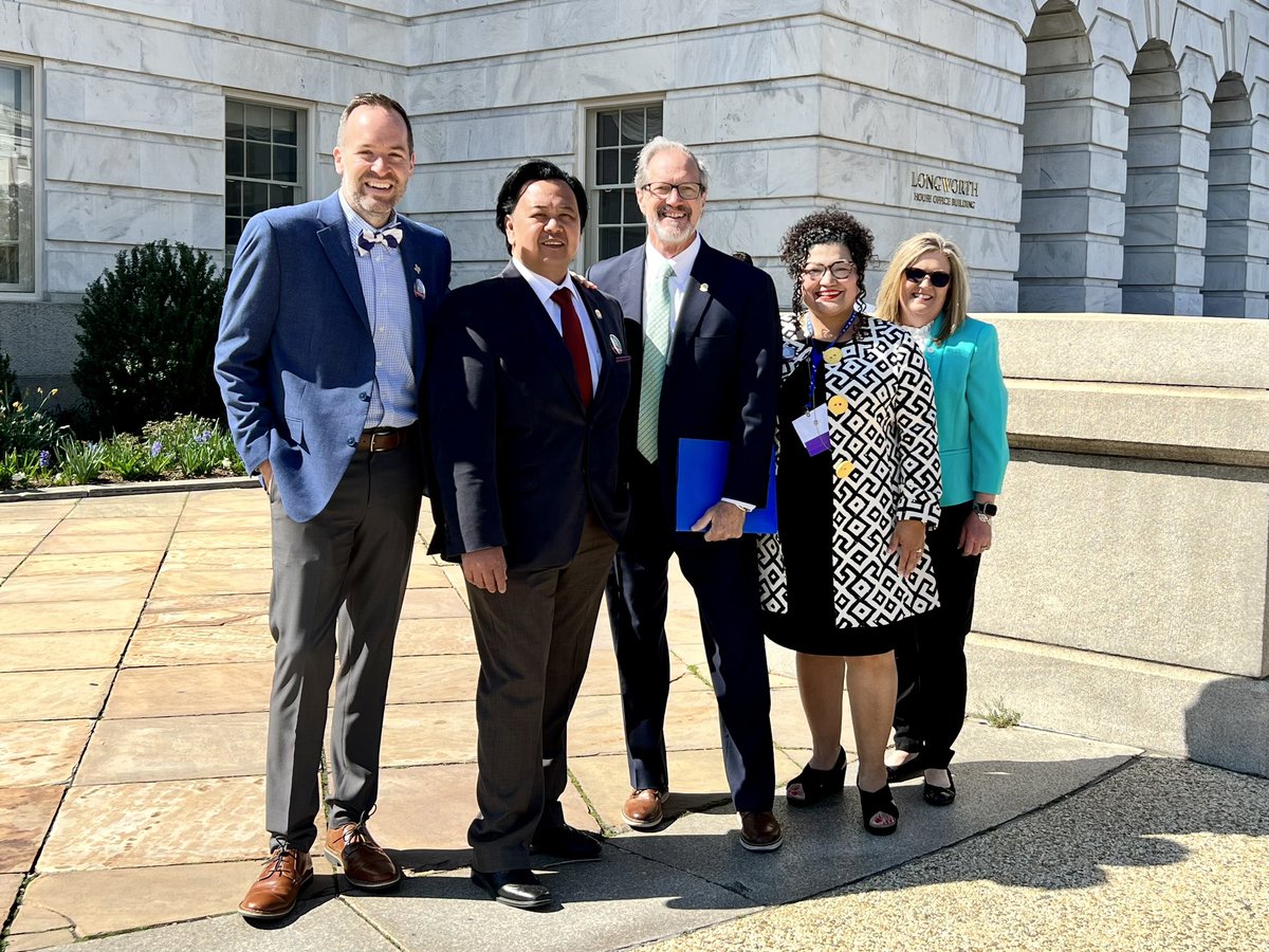 NAESP's tweet photo. Success! 400 elementary, middle, and high school principals stormed Capitol Hill to talk to legislators about how they can better support educators, schools, and students. NSLAC might be over, but these conversations will continue because our #kidsdeserveit. #PrincipalsAdvocate https://t.co/h0KqlLwTbJ