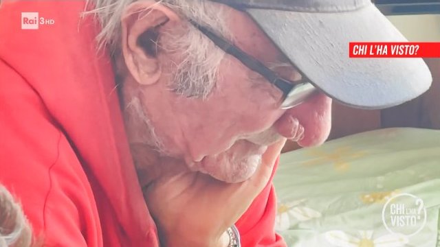 Costretto a vivere di rifiuti per un presunto debito: In Quando era in Italia Rosalbino era stato costretto a vivere in cantina da persone che si erano installate in casa sua. “Non ho parole, abbiamo avvisato amici avvocati”, un cugino a #chilhavisto.

→bit.ly/3QHXfkj