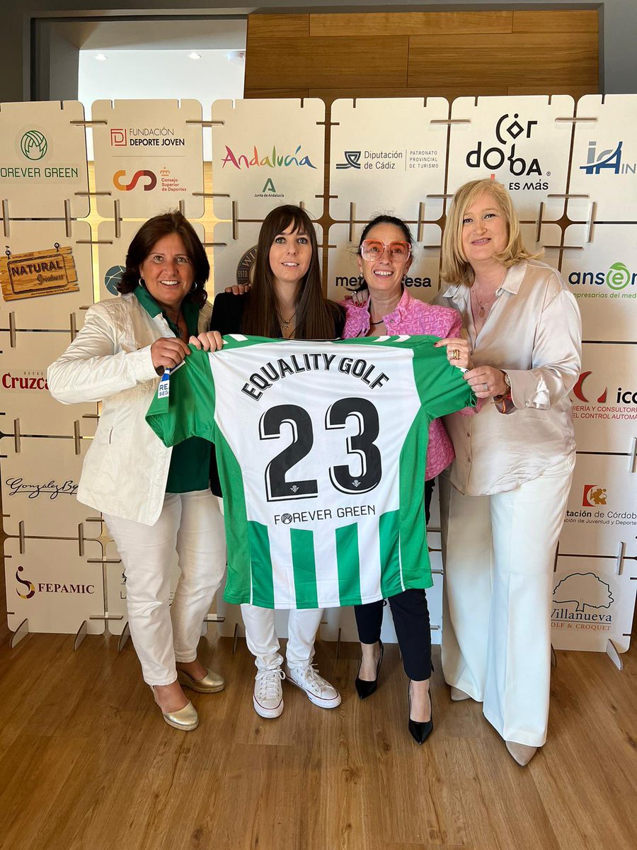 AnsemacAND's tweet photo. Presentación del Circuito Solidario @EqualityGolf 
🏌️‍♂️🏌🏻‍♀️⛳️ en el Villamarín, el primero a nivel nacional inclusivo, igualitario y #sostenible, donde hemos participado como entidad patrocinadora #ODS17 
#eventosostenibles #conbuenambiente #womangreen 

https://t.co/FqxmKbAV75 https://t.co/1ohU9y60RL