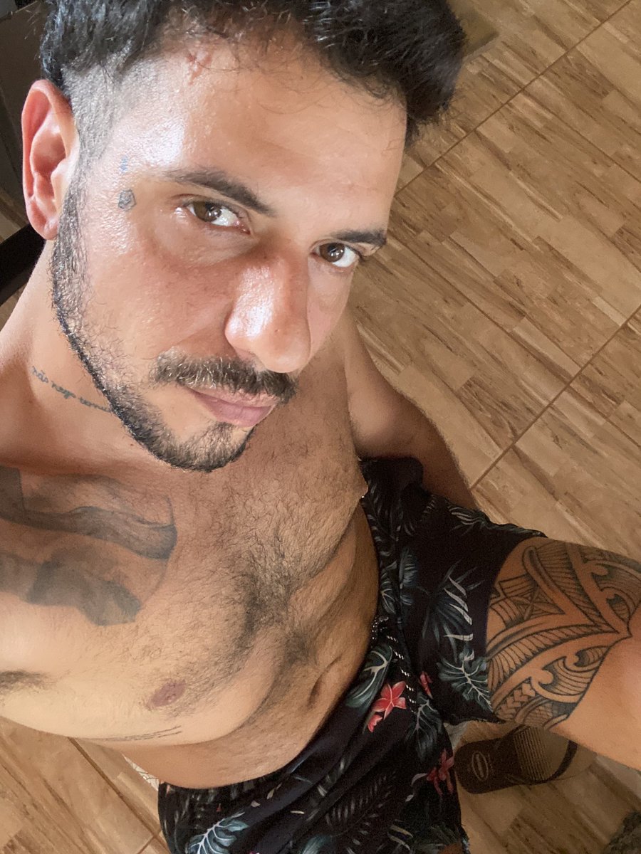 aryrosza's tweet photo. Se acaso eu te fizer um samba https://t.co/O6NSw2Feyi