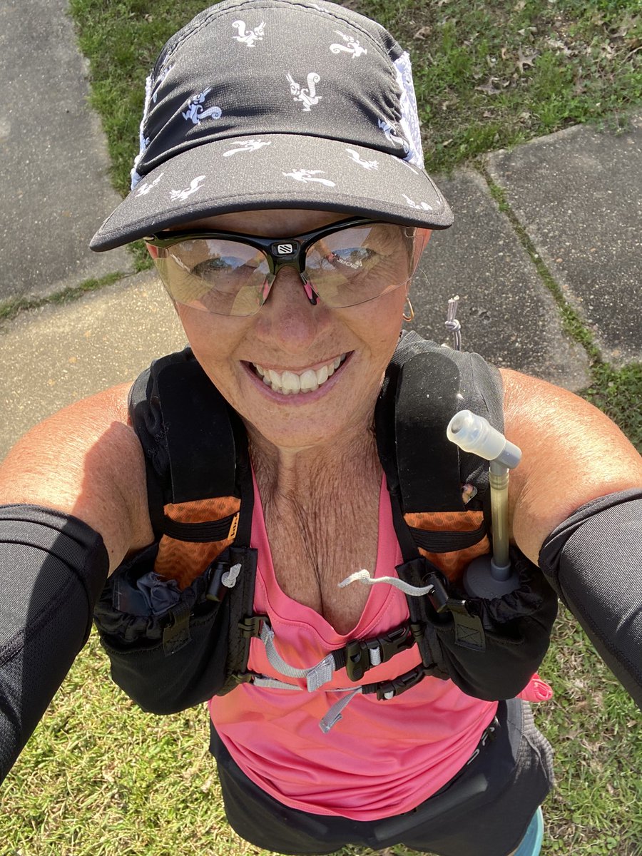 A chilly 46° when I started today’s run but it warmed up nicely ☺️ 11.20 Wednesday miles. Happy running everyone!!! #IRun4Aiden @Orangemud @ROADiD @squirrelsnutbut @XOSKINUSA @topoathletic 

ps: check out my #squirrelsnutbutter cap! Lots of little squirrels 🐿️ 🥰