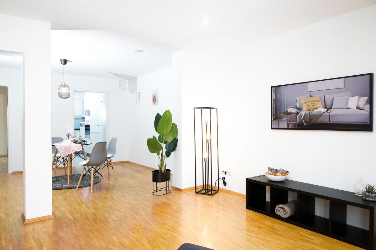Ab sofort bei uns im Verkauf 🔥

Einziehen und Wohlfühlen - das ist das Motto in diesem hellen und modernen Einfamilienhaus auf 3 Stockwerken in Würmersheim. 🏡

Jetzt anfragen für einen Zugang zum virtuellen Rundgang oder für einen der ersten rohrer-immo.de/immobilien/hau…