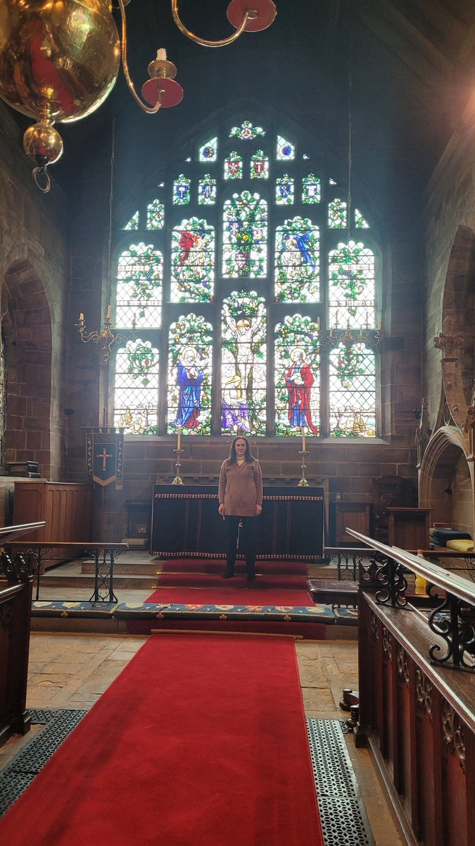 Lovely to be on set today, and in such a stunning location, too!
@78bex commanding the room here! 
Exciting things to come! @DCE_films

#featurefilm #actorslife #actorsuk #northernactor #northernactress #thriller #psychologicalthriller #bts #behindthescenes #BARREN