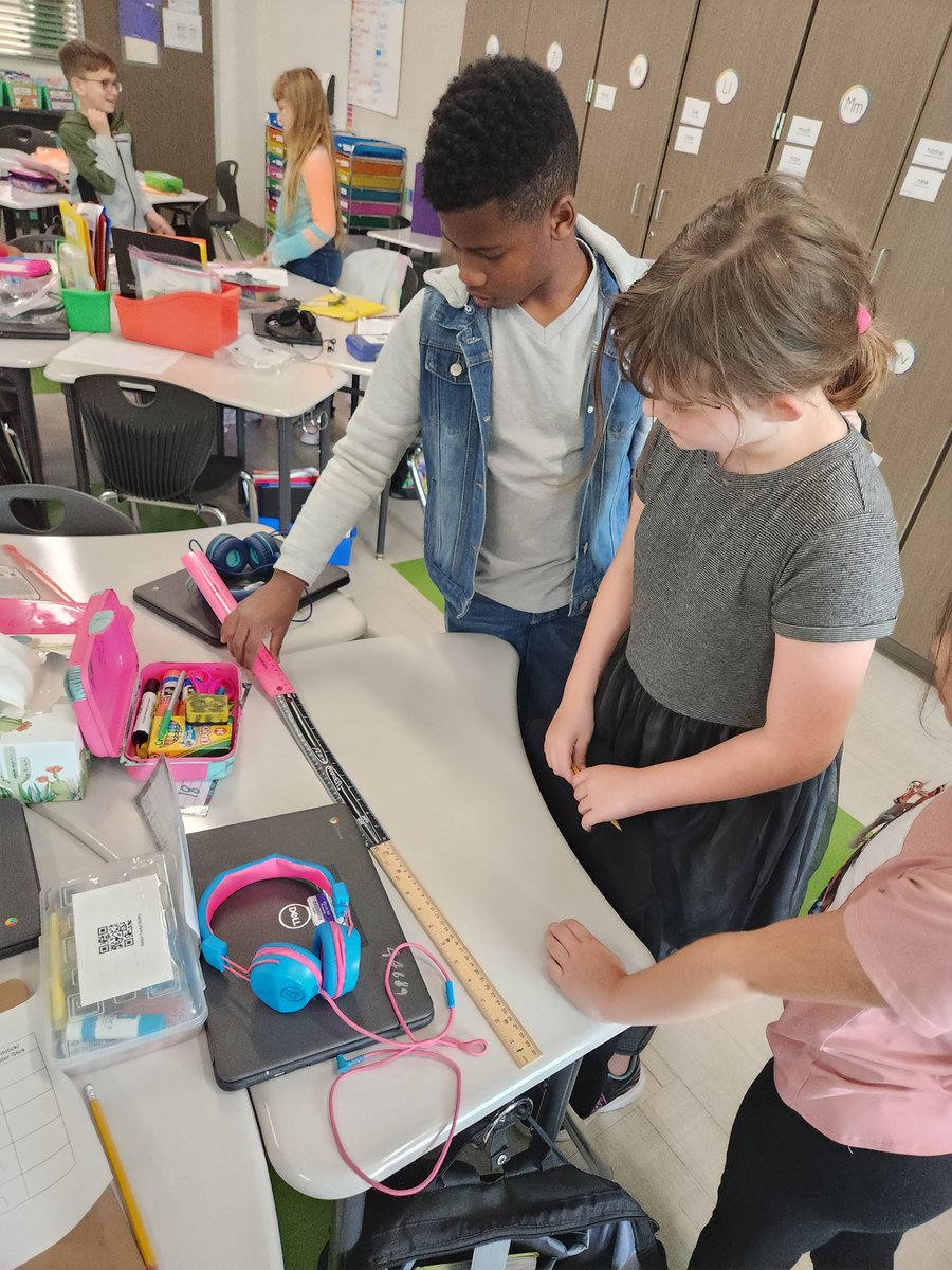 SusanRussell07's tweet photo. Measuring using different tools!  Who knew Math could be so much fun!!!  @WISDLagway #mathisfun
@WillisSchools #measuring https://t.co/0NgTWY0gI9
