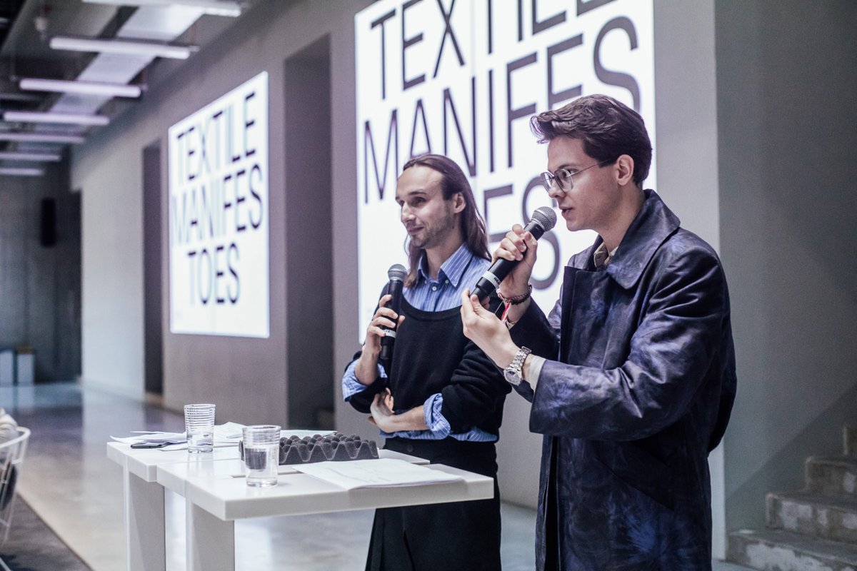 rob1mud's tweet photo. Together with Pavel Liška, we had the honour and pleasure to launch the international and interdisciplinary anthology #TEXTileManifestoes @UMPRUMKA in Prague.

Thank you for coming, have a good read and let's create #TEXTileManifestoes.

(Photos by @PepaDvoracek ) https://t.co/VNPK9ekTjc