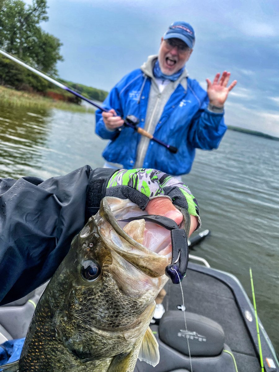 mrgaines_sciguy's tweet photo. Absolutely amazing day on the water. Boated over 30+ bass AND they were quality! Talk about a personal day for some self care! Loving these new baits by @Bassreaperbaits https://t.co/4g8ayicc8B