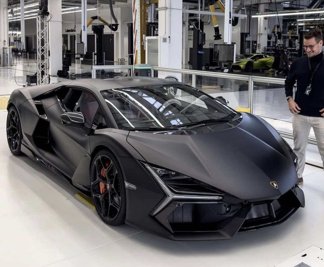 Car Porn on Twitter "Brand new 2024 Revuelto https//t.co