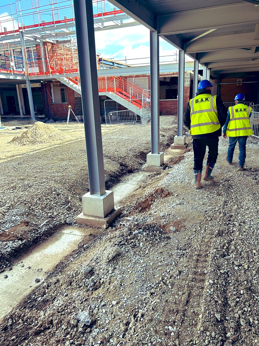 BAKCivilEng's tweet photo. 375mm Drainage being installed for a new sports barn at Wilmslow together with new Access Roads, Car Park / Bus drop off &amp; pick up getting prepared for Macadam also 2000m2 ground floor RC slab &amp; deck. The team are doing a brilliant job delivering the works safely. https://t.co/cklAo4LBT2