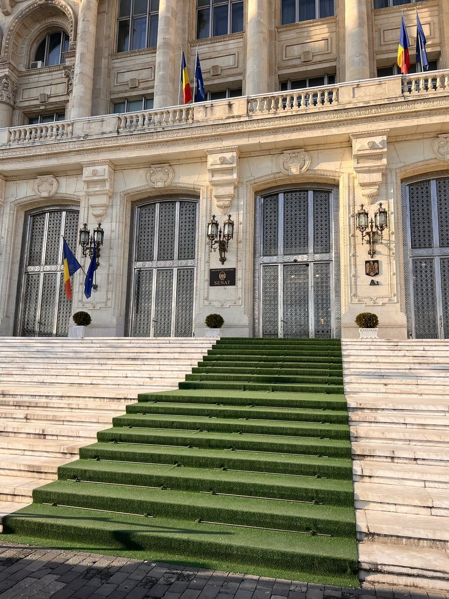 Xtina_Korp's tweet photo. So many amazing meetings today that ended with speaking at an event for #AFIST #Romania at the Palace of Parliament. 🚀🌙✨ https://t.co/iS4qywq8lO