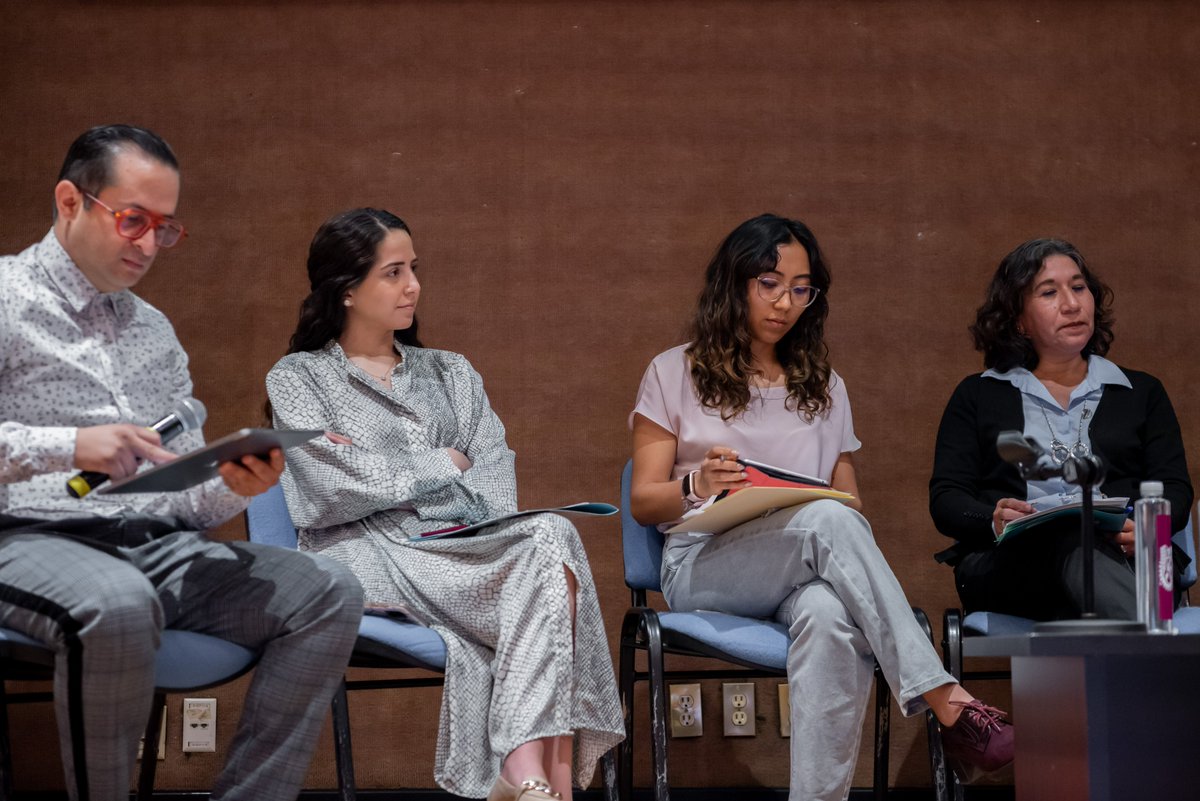 FernandaDom's tweet photo. ¡Gracias por la invitación a este panel tan interesante @IPN_MX! Hablamos de la creciente importancia de programas STEM y de sumar a más niñas y mujeres a estas áreas. Muy buenas ideas y mucho trabajo por hacer. 

@imcomx  @MovimientoSTEM @honeywell https://t.co/GtcS1ELUZH
