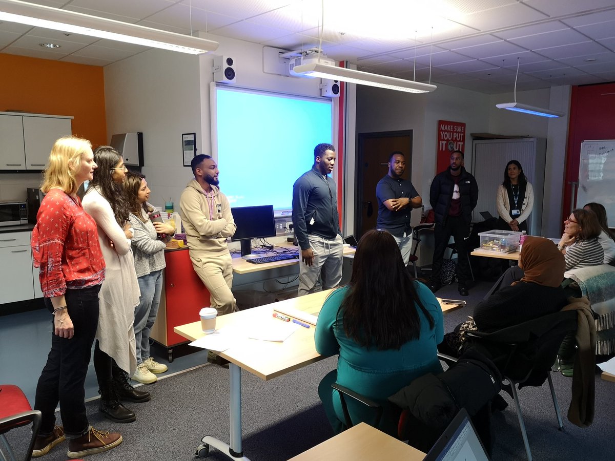 fullernothin's tweet photo. @BartsCYPDiab meet the new Young Adult Diabetes and transition team looking to improve the lives of 16-25year olds with Diabetes #diabetesuk #wearespotlight https://t.co/S05CkrrjuV