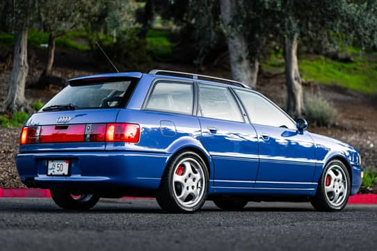 the__shop_'s tweet photo. 🏆 The Audi RS2 Avant is an icon in the world of performance wagons, combining everyday practicality with exhilarating performance. Share your love for this trailblazing wagon and let's celebrate #WagonWednesday together! #Audi #RS2Avant #FastWagon 🚀🛣️ https://t.co/Vbxgcn2xxm