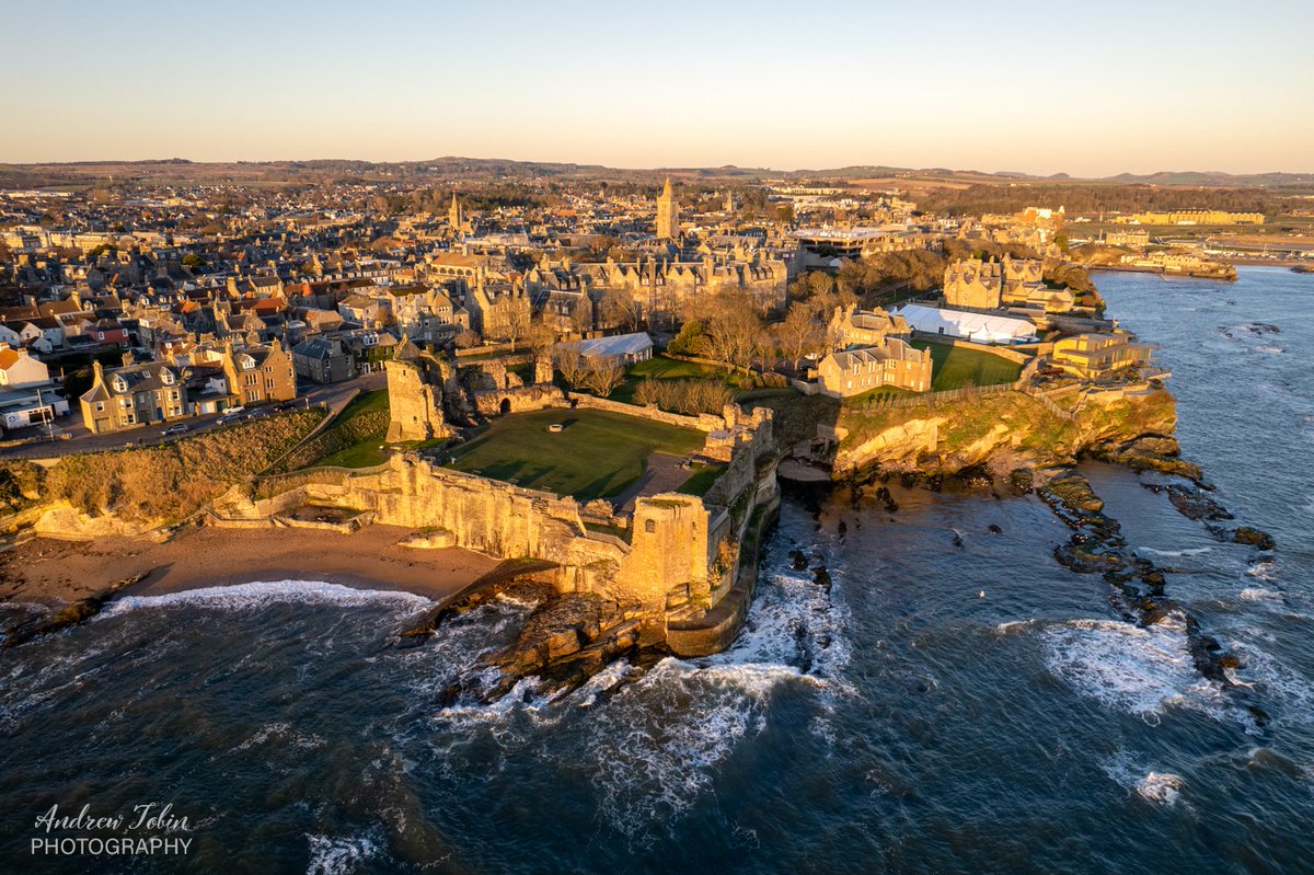 St Andrews Castle and the historic university town of St Andrews, the famous home of golf, bathed in the golden light of beautiful morning sunrise. 
#castle #Scotland #sunrise #dji #Fife #StAndrews
#goldenhour #coastal #dronephotography